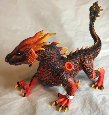 Dragón de lava Schleich (2019) - Alas faltantes, con etiqueta Foto 1 de 4