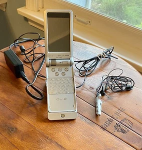 Sony Clié PEG-NR70V/U Personal Entertainment Organizer PDA - Picture 1 of 7
