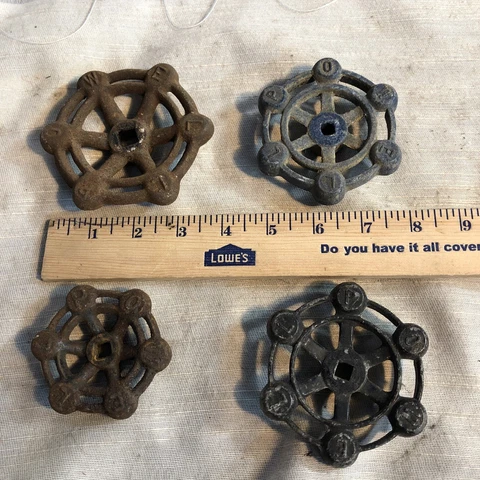 LOT VINTAGE CAST IRON GARDEN FAUCET SHUT OFF VALVE HANDLES ANTIQUE STEAMPUNK ART Cover