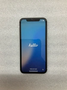 FOR PARTS - iPHONE XR - 64GB - WHITE - “Read Issue” - Photo 1 sur 6