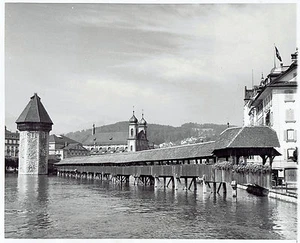 1959 Vintage Photo Kapellbrucke footbridge at Reuss River in Lucerne Switzerland - Picture 1 of 2