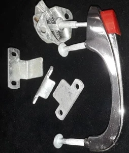*NEW USA MADE (NOS) VINTAGE RED & CHROME STANLEY CABINET LATCH SET CENTURY 4223! - Picture 1 of 5