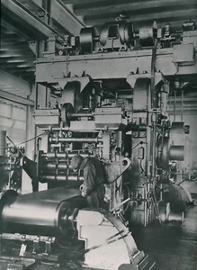 SUÈDE c. 1950 - Ouvrier Machines Acierie Sandviken - NV 1762 - Imagen 1 de 2