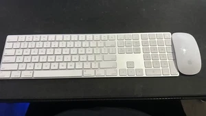 Apple Magic Mouse 2 and Apple Magic Keyboard with Numeric Keypad - Zdjęcie 1 z 1