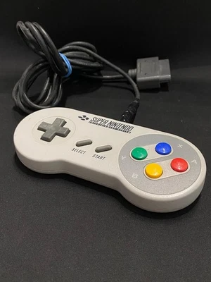 Controller Super Nintendo Entertainment System CLV-202 Nes SNES Wii Funzionante  - Immagine 1 di 4