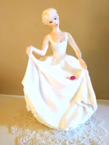 Royal Doulton Figurine Tracy HN2736 Signed Douglas Tootle (Limited 1982) - Picture 1 of 6