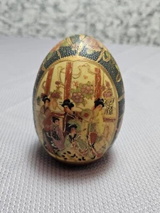 Vintage Ceramic Egg - Satsuma Hand Painted Japanese Floral Geisha Girls - Picture 1 of 5