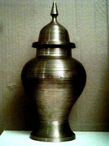 Jarrón de latón de colección jengibre tarro urna anillos acanalados tapa ~12" de alto - Imagen 1 de 9