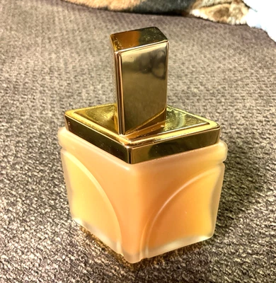 Velo corporal perfumado refinado 5,0 fl. OZ Hecho en FRANCIA Foto 1 de 4