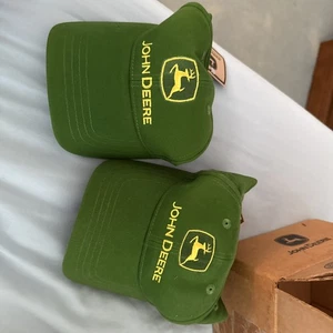 2 John Deere Mützen Ball Caps - Bild 1 von 3