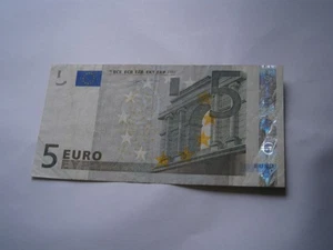 5 Euro Banknote 2002 - FREE POSTAGE!!! (circulated) - Picture 1 of 2