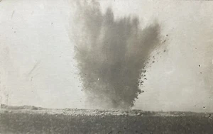 Foto real postal explosión boom bomba de guerra? RPPC de desastre - Imagen 1 de 2