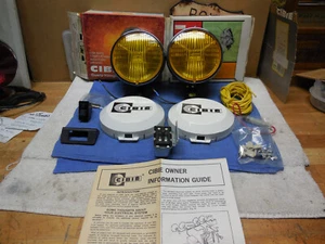 Cibie 40 Tango amber fog lamp kit 2 lamps & covers, w/wire/relay/switch, Genuine - Picture 1 of 21