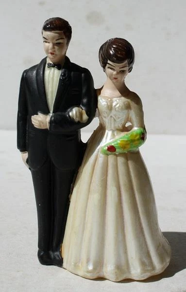 Estatuilla de plástico de novio de novia adorno de pastel de boda vintage cabello castaño sin marca --- Foto 1 de 1