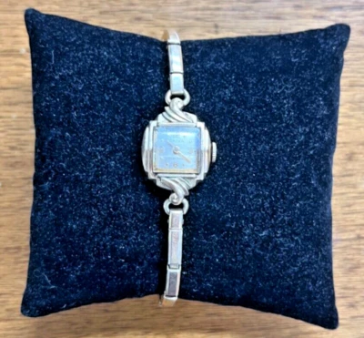 Bulova Gruen Veri-Thin Watch 10K Gold Bezel & Stainless Steel Back - Image 1 of 3