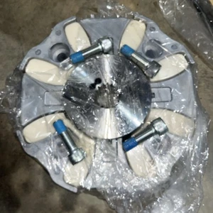 LS30P01072F1 Kupplung Hydraulikpumpe für SK520D Kobelco Bagger - Bild 1 von 2