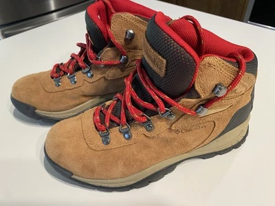 Columbia Womens Newton Ridge Plus Waterproof Amped Boot Elk/Mountain Red Size 7 - Image 1 of 4