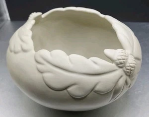 VAN BRIGGLE ACORN OAK LEAF POTTERY BOWL Dark Bisque White GLAZE 3.25" Tall - Picture 1 of 6