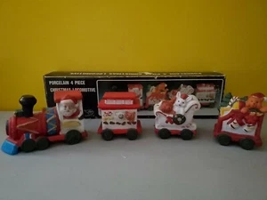 Price Products Porcelain 1986 4 Pc Christmas Train With Box - Imagen 1 de 9