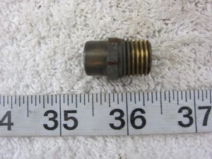 21 26 30 31 33 34 38 40 42 44 45 62 1/4" 1/8" 5/16" 3/8" 7/16" Gas Orifice, Used - Picture 1 of 11