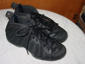 2014 Nike Air Foamposite One Premium "Triple Black" 575420-006 Shoes! Size 10.5 - Picture 1 of 13