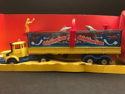 CORGI 1164 DOLPHINARIUM 1981 - Immagine 1 di 4