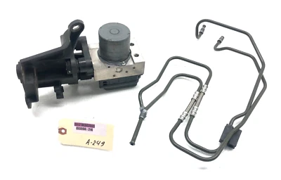 Mercedes CLS550 2012-2018 4,6 L V8 ABS MÓDULO DE BOMBA DE FRENO con líneas OEM. Foto 1 de 4