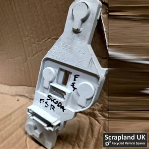 SKODA OCTAVIA Mk2 04-12 ESTATE Rear Right Light Bulb Holder Cluster 1Z9.945.258 - Picture 1 of 3