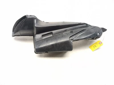 06 07 Tubo de admisión de aire Ram delantero izquierdo Suzuki GSXR 600 750 Foto 1 de 4