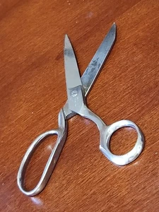 Vintage WISS Trimline Scissors / Shears #4127 - 7” Sewing Tailor Metal USA made - Picture 1 of 8