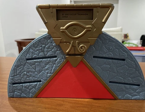 1996 Kazuki Takahashi YU-GI-OH  Battle Arena Yugioh Duel w/8 cards Cover