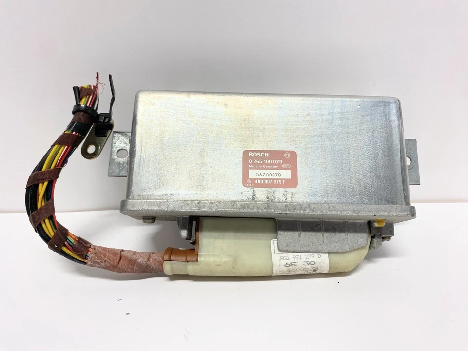 91-98 Audi 90 Cabriolet ABS Módulo de Computadora Control Trac 4A0 907 379 F Foto 1 de 4