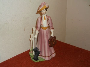 AVON PORCELEIN "MRS ALBEE" FIGURINE .PRESIDENT'S AWARDS 1983 in a SATIN FINISH - Bild 1 von 6
