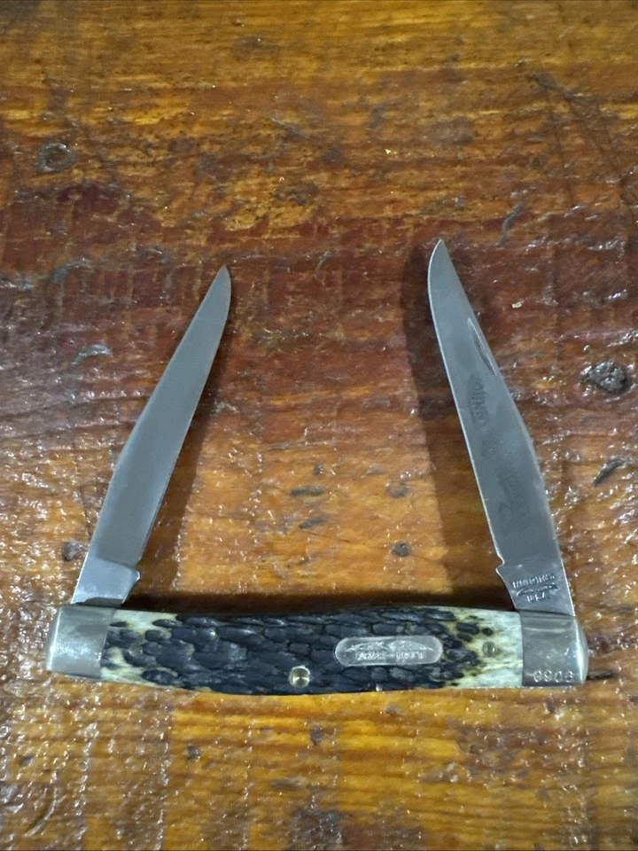 Parker-Frost Schrade 1978-3 USA Johnny Muskrat Knife, Jig Bone Handles. (501) - Image 1 of 4