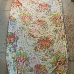 Vtg Strawberry Shortcake 1980's Fitted Needs Elastic Sheet American Greetings - Imagen 1 de 7