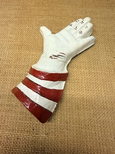 Vintage McDonald’s RONALD MCDONALD HAND From Restaurant Dining Wall Art - Picture 1 of 11