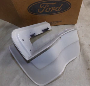 Stone Deflector, Rear Bumper, LH, 1974/76 Torino Station Wagon, NOS - Picture 1 of 6