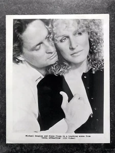 FATAL ATTRACTION Original 1987 Filmfoto MICHAEL DOUGLAS GLENN CLOSE - Bild 1 von 1