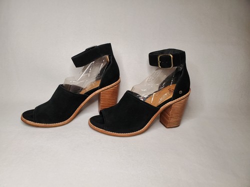 Sandali donna UGG neri Aja con cinturino alla caviglia tacco a blocco taglia 9