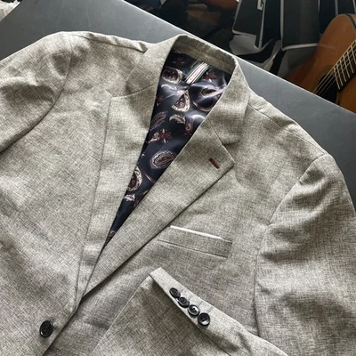 PJ Paul Jones Gris Ligero Poli Viscosa Mezcla Paisley Forro Parche Bolsillos Foto 1 de 4