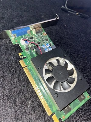 Tarjeta de gráficos de video Lenovo IBM FRU 01AJ848 NVIDIA GeForce GT730 GDDR5 2GB 2x DP Foto 1 de 2