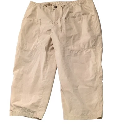 Patagonia Vintage Yellow Cropped Pants Size Large - Image 1 of 4