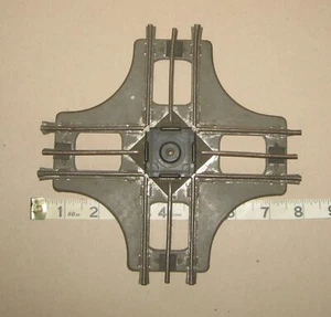0 SCALE - 90 DEGREE CROSSING b - Picture 1 of 3