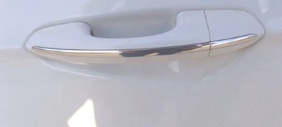 13-2019 20 Ford Fusion Rear Driver LH Door Handle in YZ White w/ Chrome Insert - Image 1 of 4