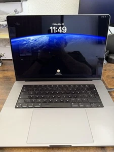 Macbook Pro 2023 M2 Pro 16 pollici 1 TB 16 GB - Foto 1 di 15