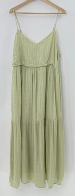 Maxi Vestido Boho de Verano Forever 21 Talla Grande Verde Claro Sin Mangas en Niveles 3x Foto 1 de 4