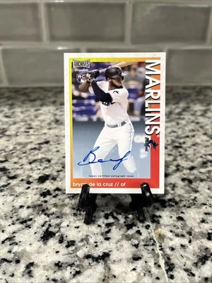 2022 Topps Archives Snapshots Auto Bryan De La Cruz #48 Rookie Auto RC - Image 1 of 2