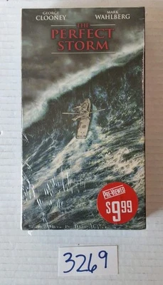NEW The Perfect Storm VHS 2000  Sealed - Image 1 of 3
