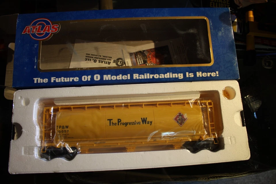 Atlas Big O Gauge ACF 3 bay Cylindrical Hopper # 6310-2 TP & W 10007 NIB 3 rail - Image 1 of 1