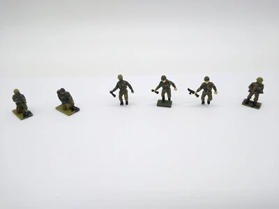 Airfix British Soldiers Painted - OO - Fair/Poor Condition (see description) - Image 1 of 4